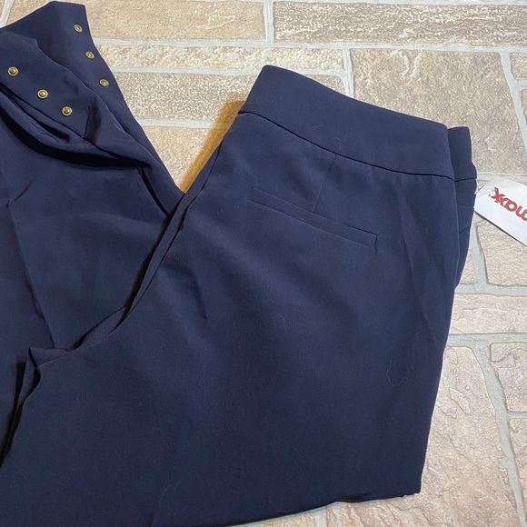 Nine Eight 10 Blue Dressy Capri NWT - Picture 2 of 3